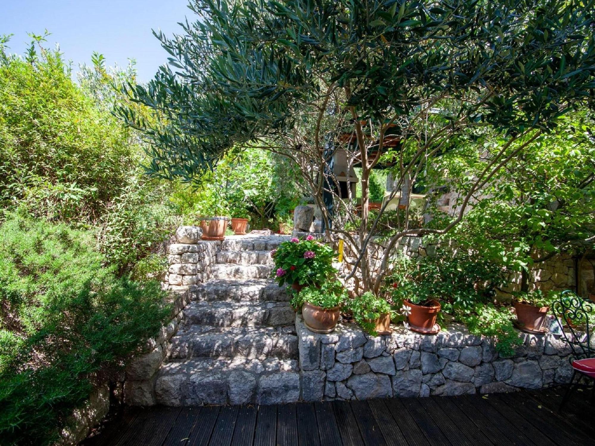 Luxurious Holiday Home In Makarska With Jacuzzi Buitenkant foto