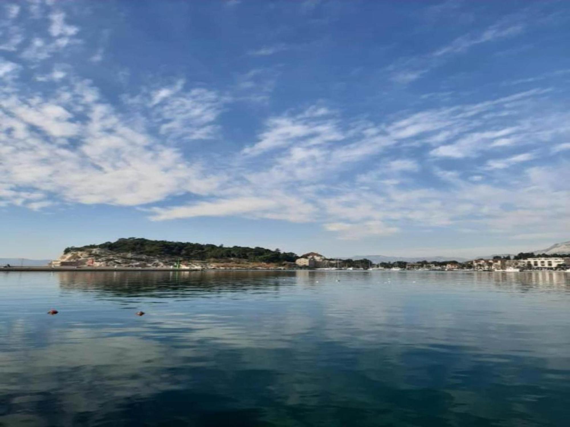 Luxurious Holiday Home In Makarska With Jacuzzi Buitenkant foto